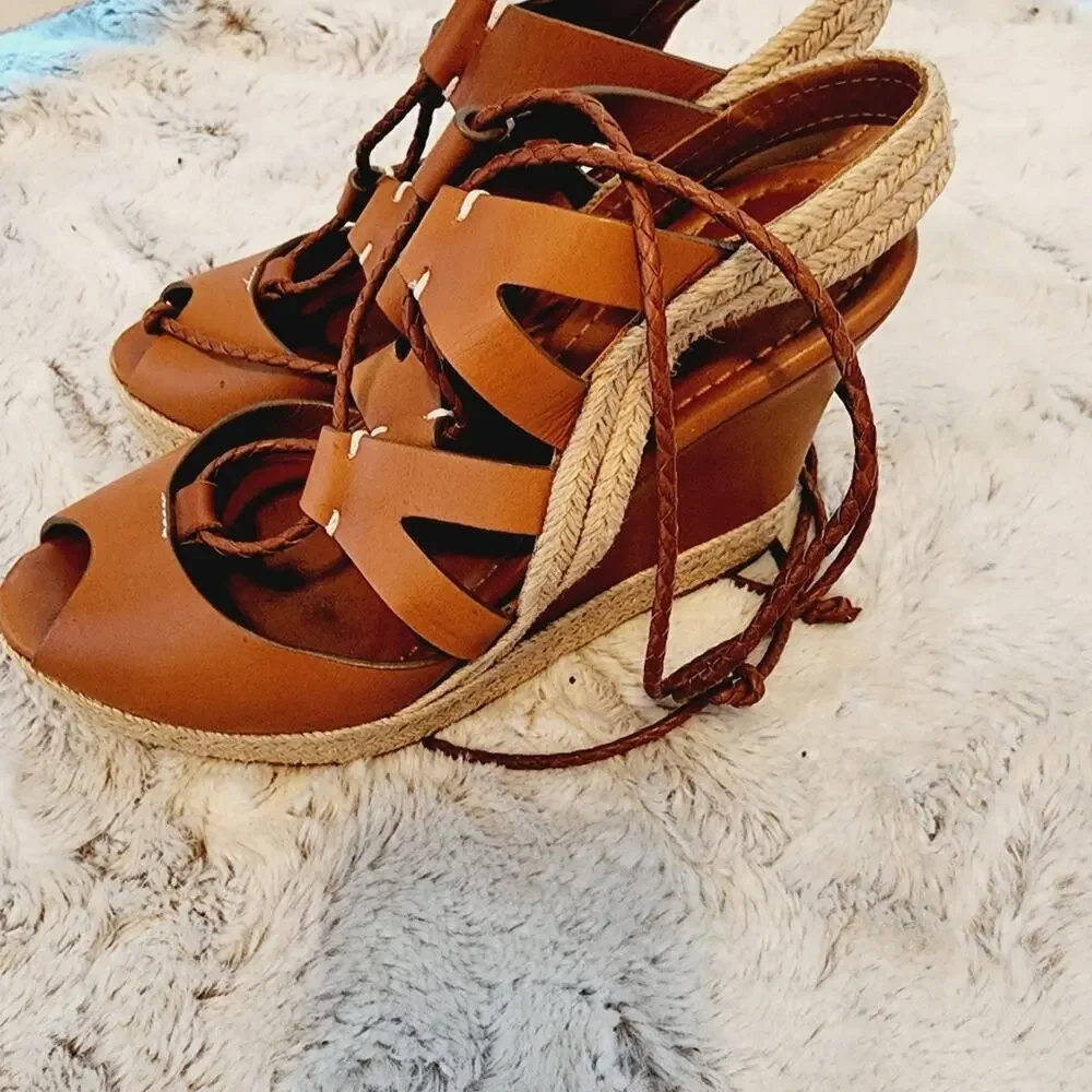 RALPH LAUREN COLLECTION TIE UP BROWN PLATFORM SIZE 6B